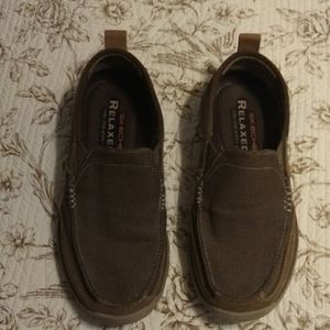 Sketchers relaxed fit memory foam men's shoes size 9.5